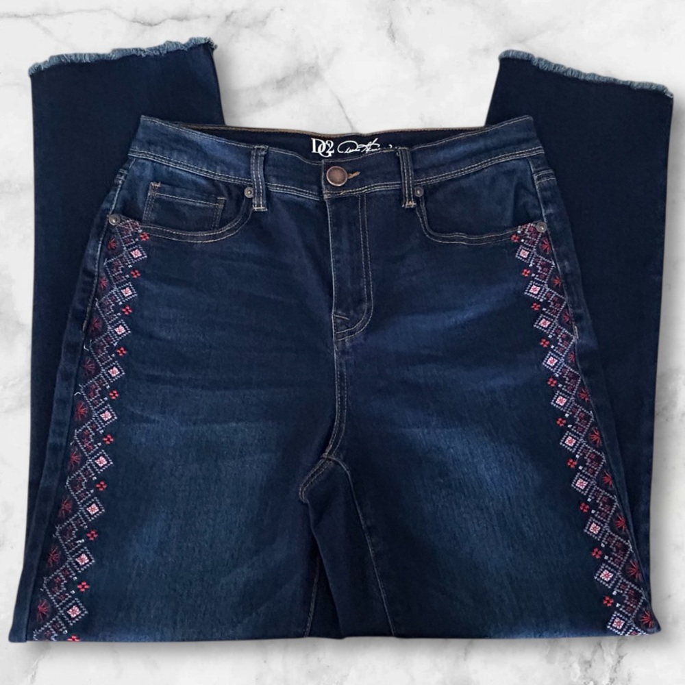 DG2 Diane Gilman New Classic Stretch Blue Denim Embroidered Ankle Jeans Size 10 - Picture 4 of 16